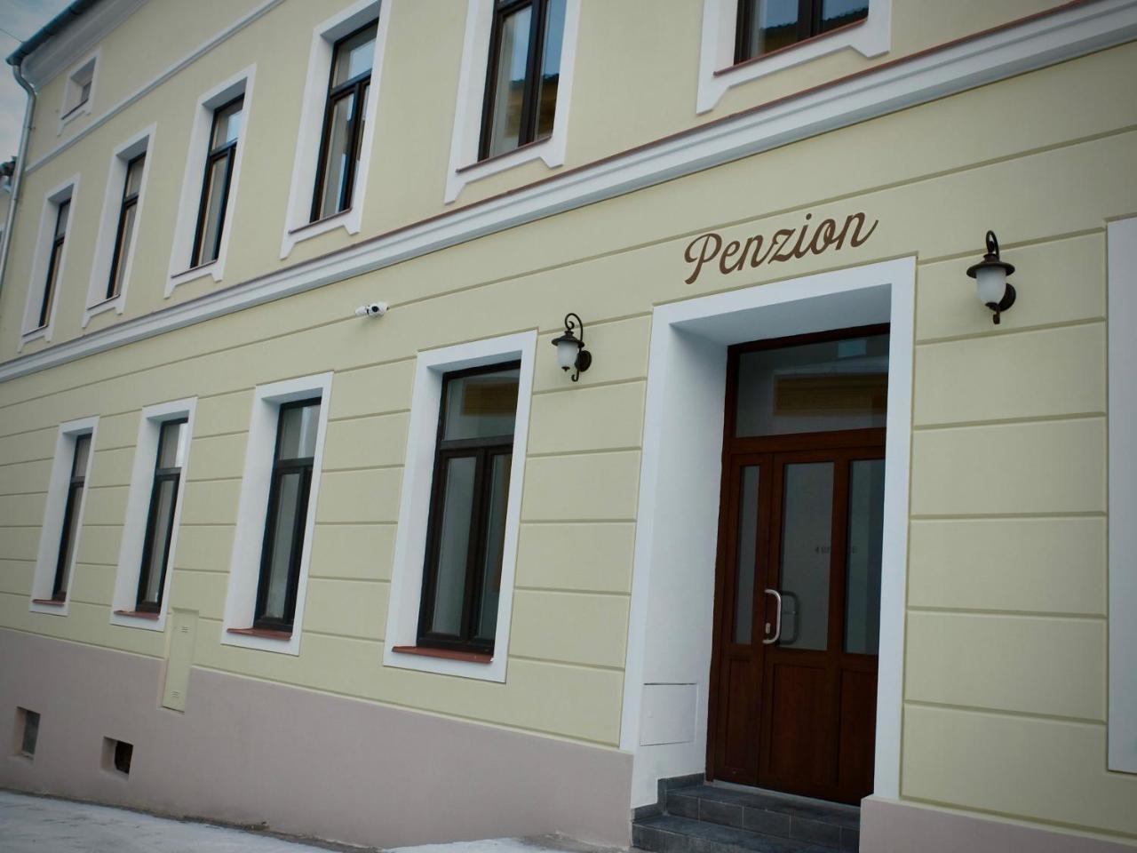 Penzion Stara Posta Фрідек-Містек Екстер'єр фото